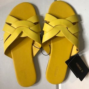 🌞 Forever 21 Sandals 🌞